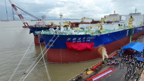 全球首創(chuàng)“蘇海1號” 三文魚養(yǎng)殖工船揚帆起航，引領(lǐng)深遠海漁業(yè)新篇章